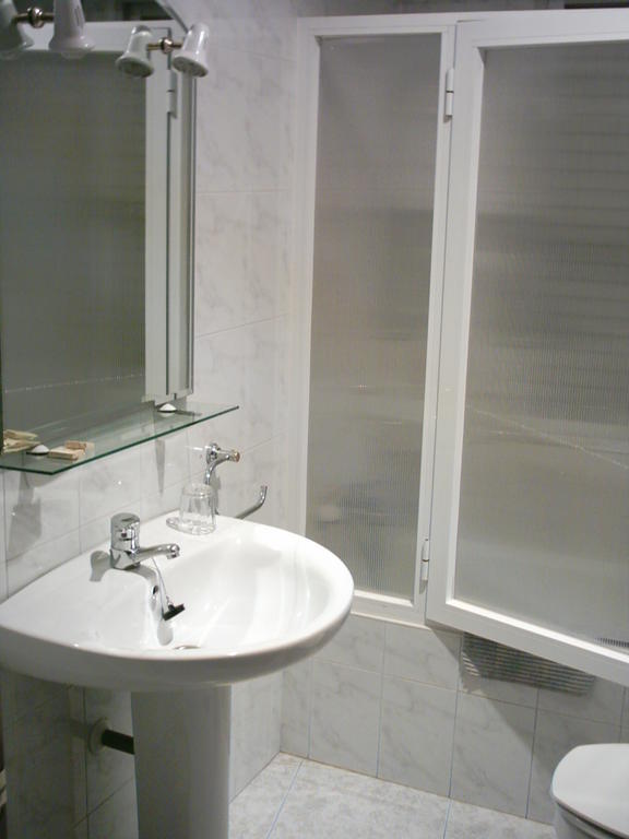 Hostal San Andrés Aleson Habitación foto